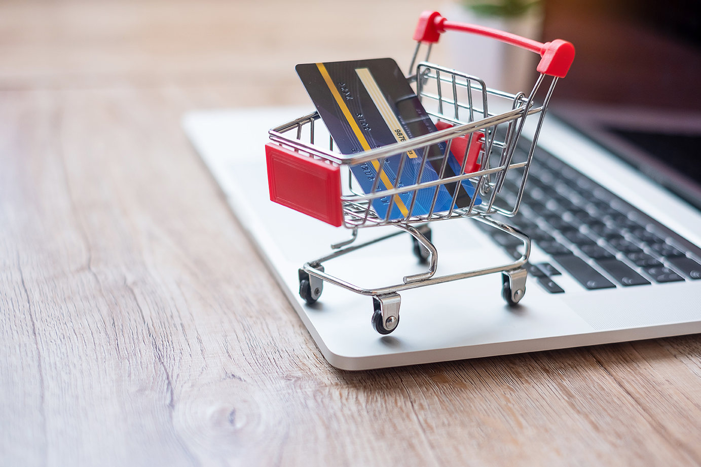 5 Critical Points to Consider When Choosing Your E-commerce Infrastructure